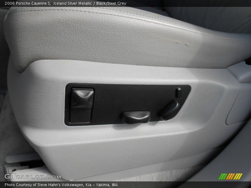 Iceland Silver Metallic / Black/Steel Grey 2006 Porsche Cayenne S