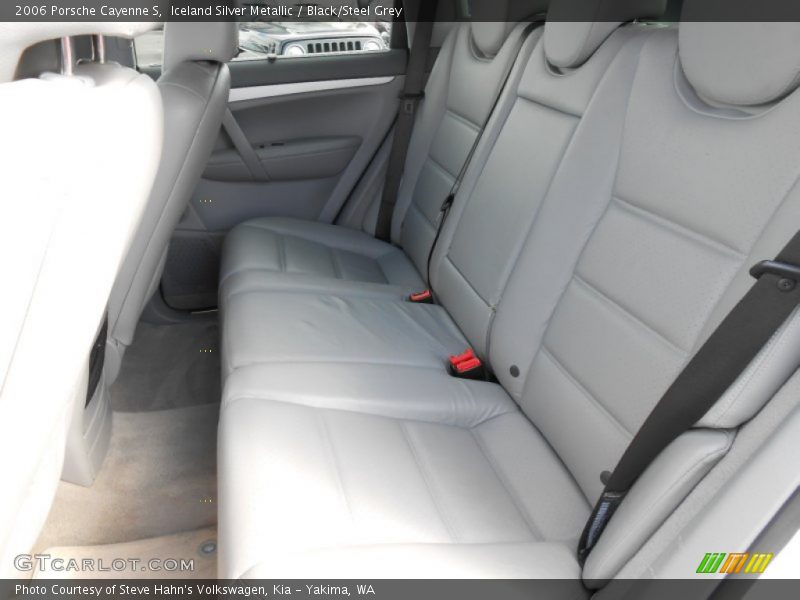 Rear Seat of 2006 Cayenne S