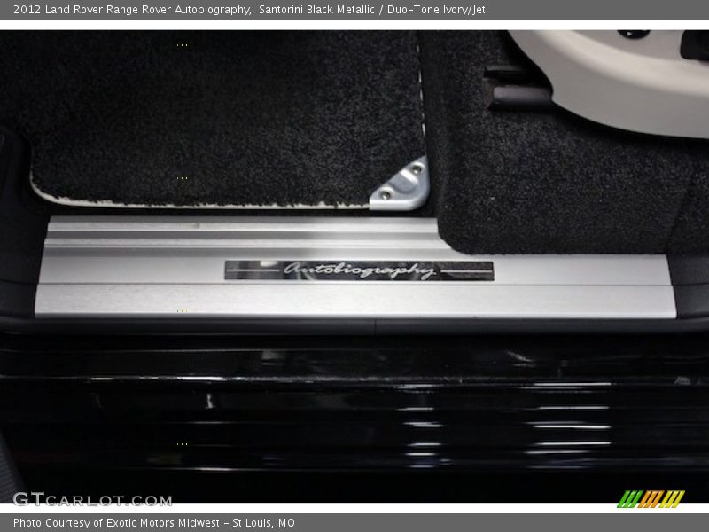  2012 Range Rover Autobiography Logo