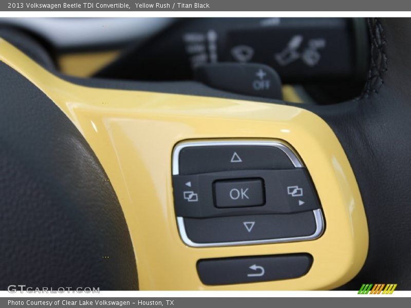 Controls of 2013 Beetle TDI Convertible