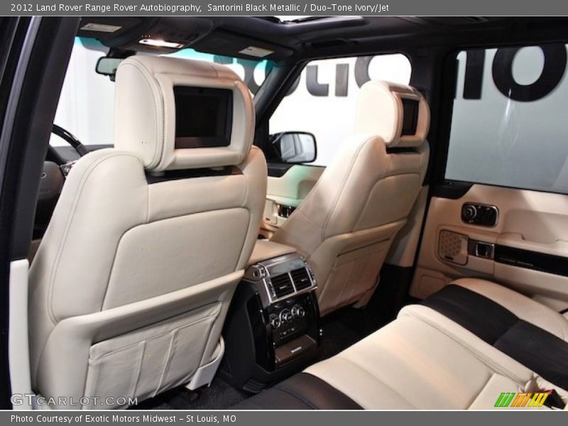 Entertainment System of 2012 Range Rover Autobiography