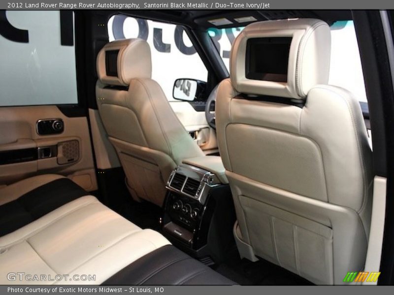 Entertainment System of 2012 Range Rover Autobiography
