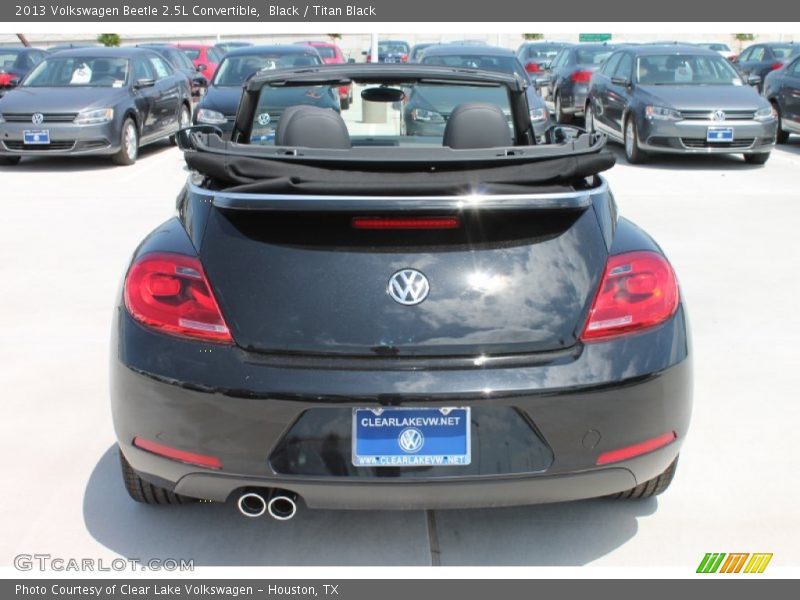 Black / Titan Black 2013 Volkswagen Beetle 2.5L Convertible