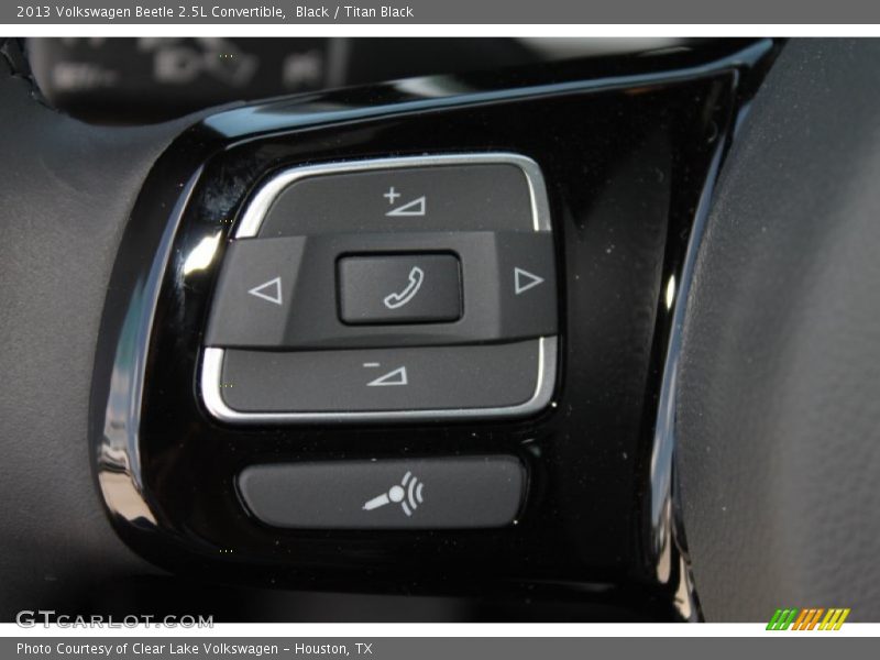 Black / Titan Black 2013 Volkswagen Beetle 2.5L Convertible