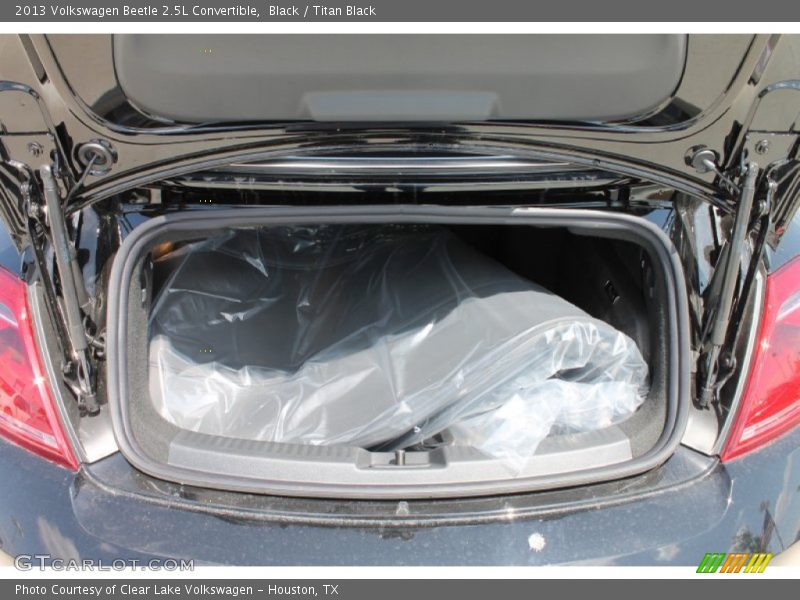 Black / Titan Black 2013 Volkswagen Beetle 2.5L Convertible