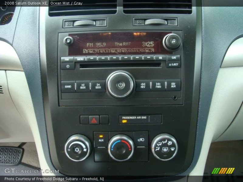Ocean Mist / Gray 2008 Saturn Outlook XE