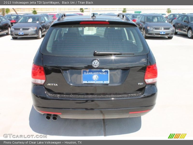 Black Uni / Titan Black 2013 Volkswagen Jetta TDI SportWagen