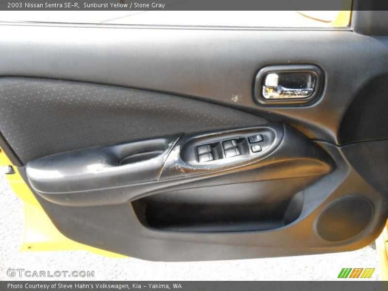 Sunburst Yellow / Stone Gray 2003 Nissan Sentra SE-R