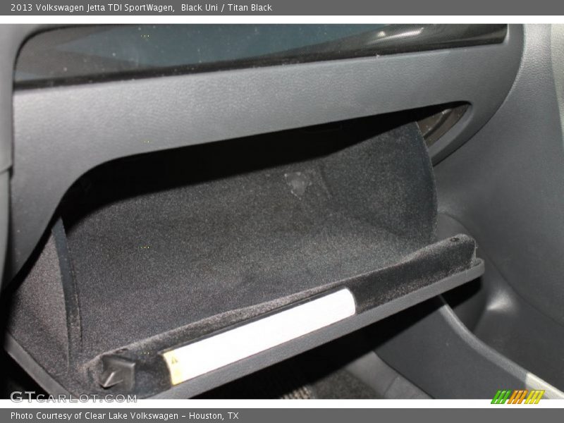 Black Uni / Titan Black 2013 Volkswagen Jetta TDI SportWagen