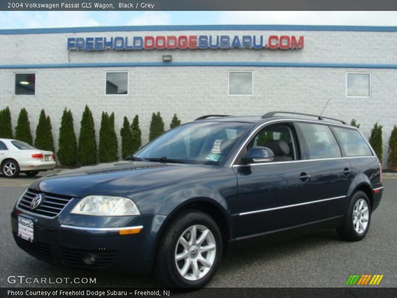 Black / Grey 2004 Volkswagen Passat GLS Wagon