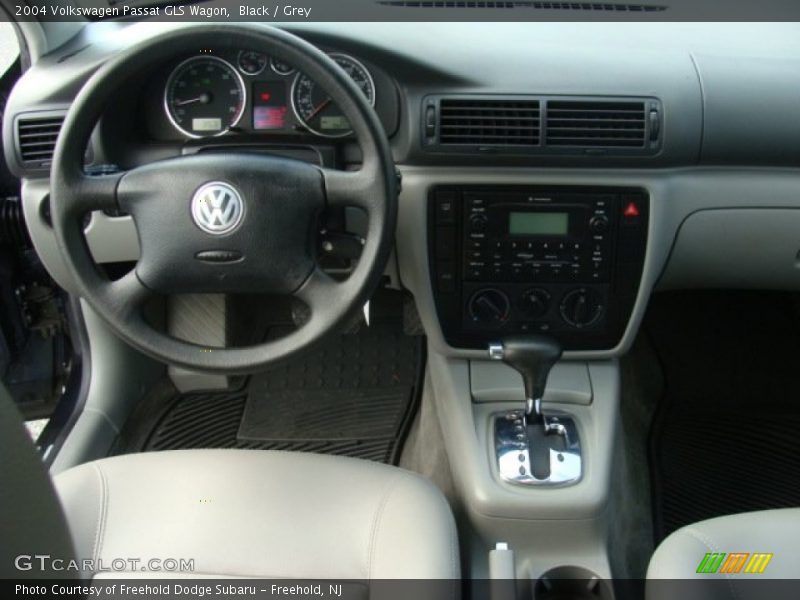 Black / Grey 2004 Volkswagen Passat GLS Wagon