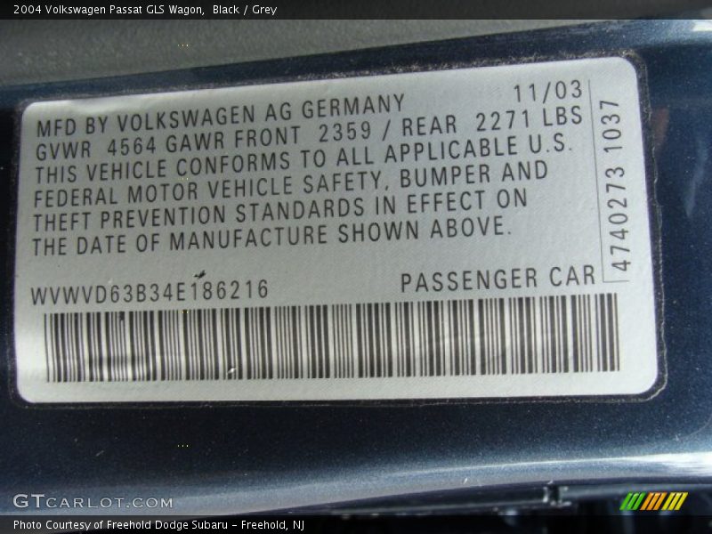 Black / Grey 2004 Volkswagen Passat GLS Wagon
