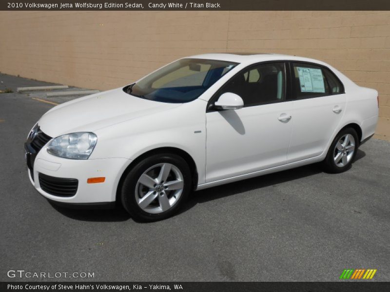 Candy White / Titan Black 2010 Volkswagen Jetta Wolfsburg Edition Sedan