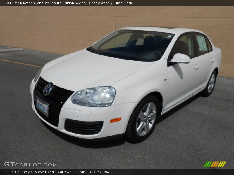 Candy White / Titan Black 2010 Volkswagen Jetta Wolfsburg Edition Sedan