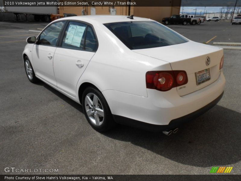 Candy White / Titan Black 2010 Volkswagen Jetta Wolfsburg Edition Sedan