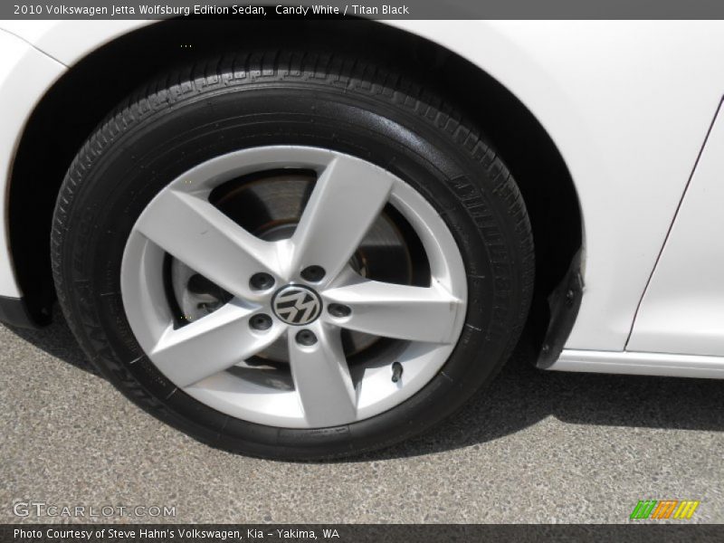 Candy White / Titan Black 2010 Volkswagen Jetta Wolfsburg Edition Sedan