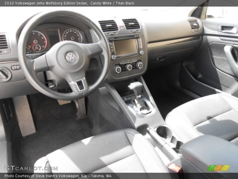Candy White / Titan Black 2010 Volkswagen Jetta Wolfsburg Edition Sedan