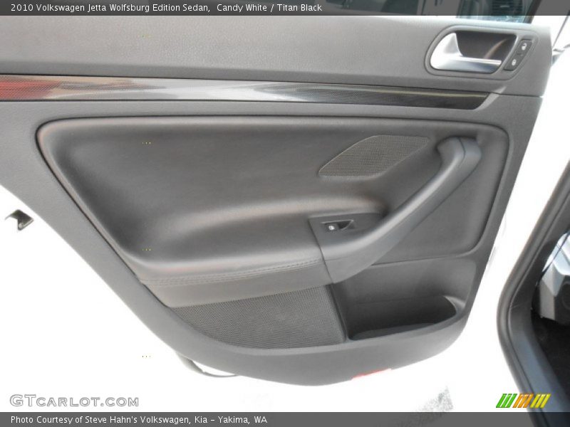 Candy White / Titan Black 2010 Volkswagen Jetta Wolfsburg Edition Sedan