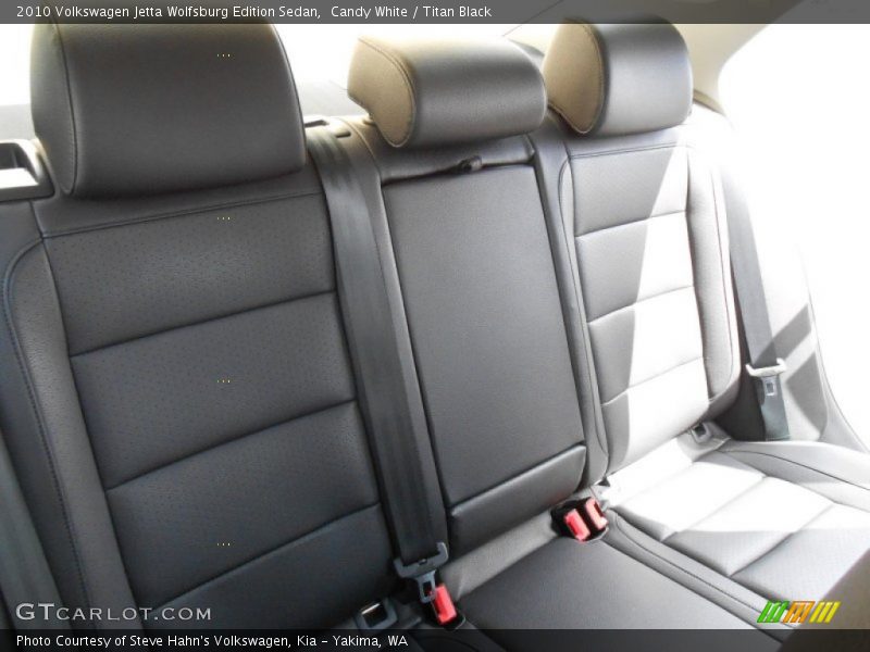 Candy White / Titan Black 2010 Volkswagen Jetta Wolfsburg Edition Sedan