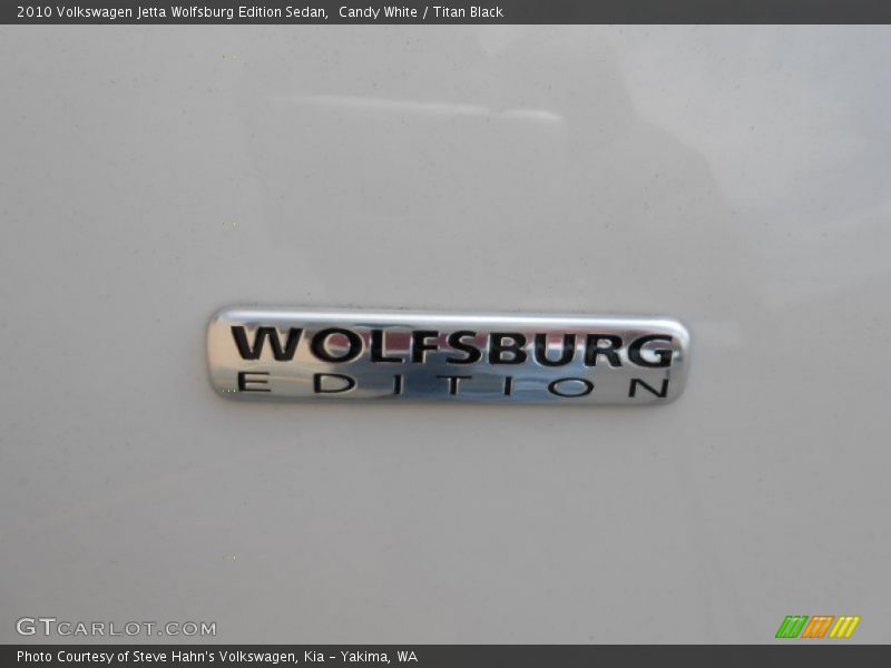 Candy White / Titan Black 2010 Volkswagen Jetta Wolfsburg Edition Sedan
