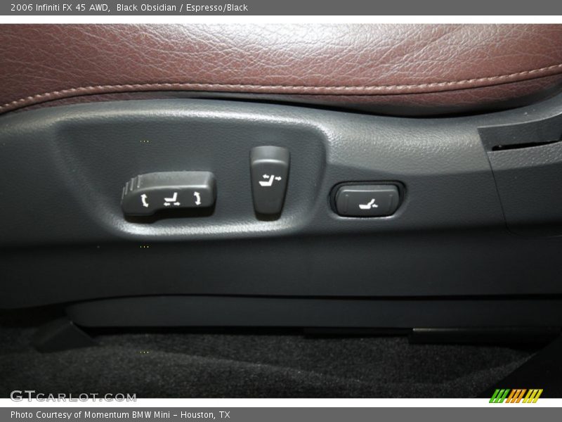 Controls of 2006 FX 45 AWD