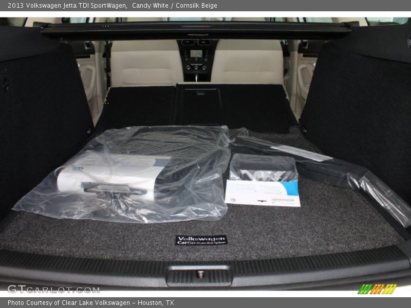 Candy White / Cornsilk Beige 2013 Volkswagen Jetta TDI SportWagen