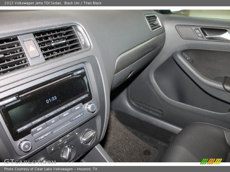 Black Uni / Titan Black 2013 Volkswagen Jetta TDI Sedan