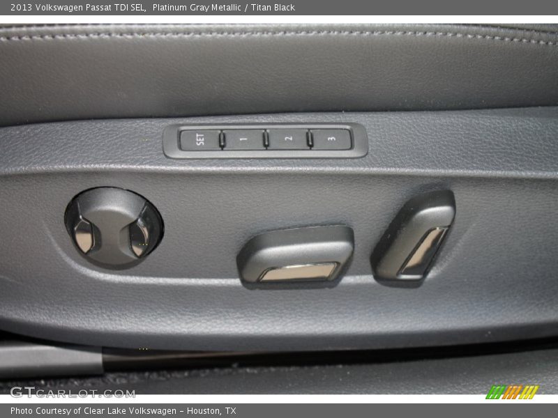 Platinum Gray Metallic / Titan Black 2013 Volkswagen Passat TDI SEL