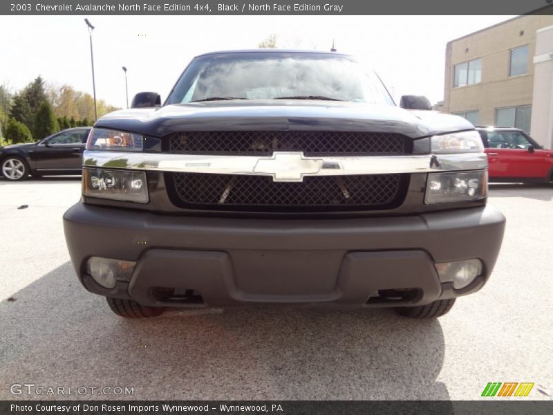 Black / North Face Edition Gray 2003 Chevrolet Avalanche North Face Edition 4x4