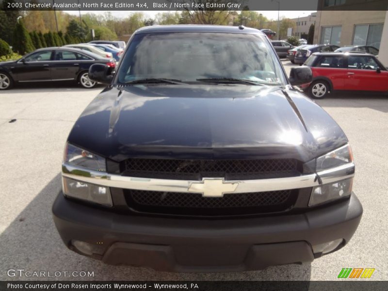 Black / North Face Edition Gray 2003 Chevrolet Avalanche North Face Edition 4x4