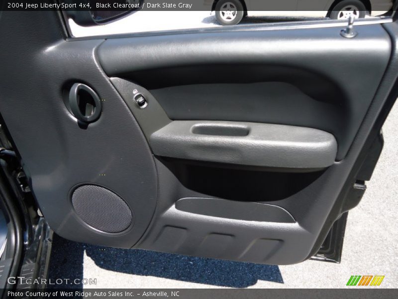 Black Clearcoat / Dark Slate Gray 2004 Jeep Liberty Sport 4x4