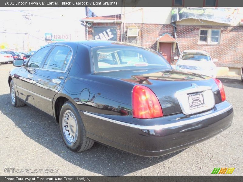 Black Clearcoat / Light Graphite 2001 Lincoln Town Car Cartier