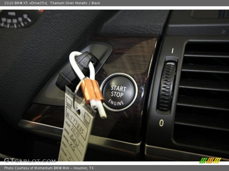Titanium Silver Metallic / Black 2010 BMW X5 xDrive35d