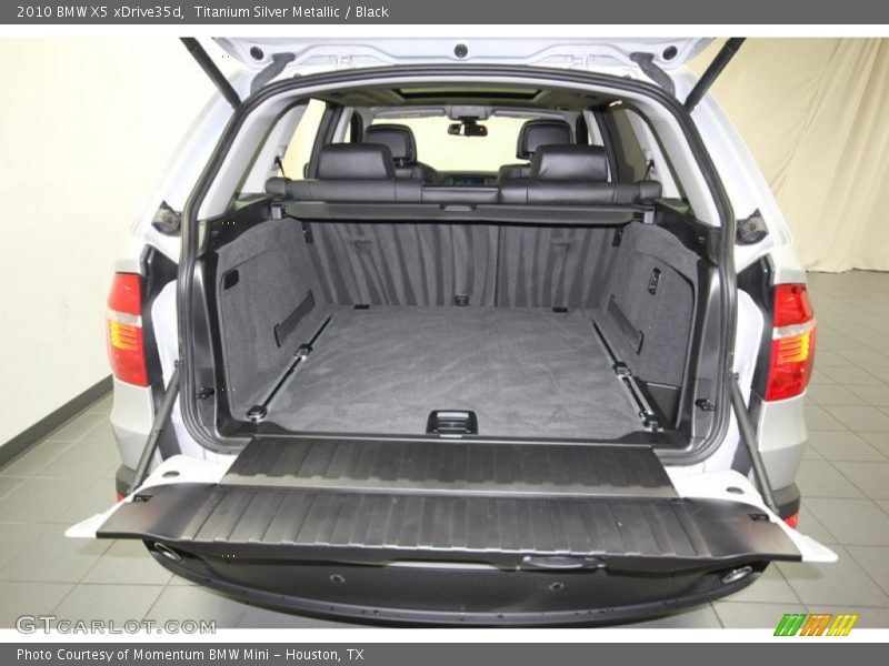 Titanium Silver Metallic / Black 2010 BMW X5 xDrive35d