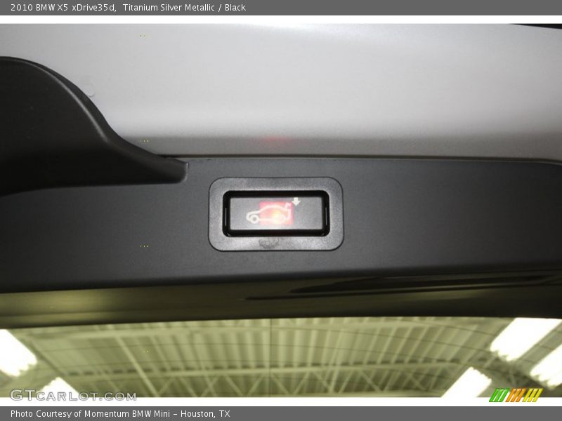 Titanium Silver Metallic / Black 2010 BMW X5 xDrive35d