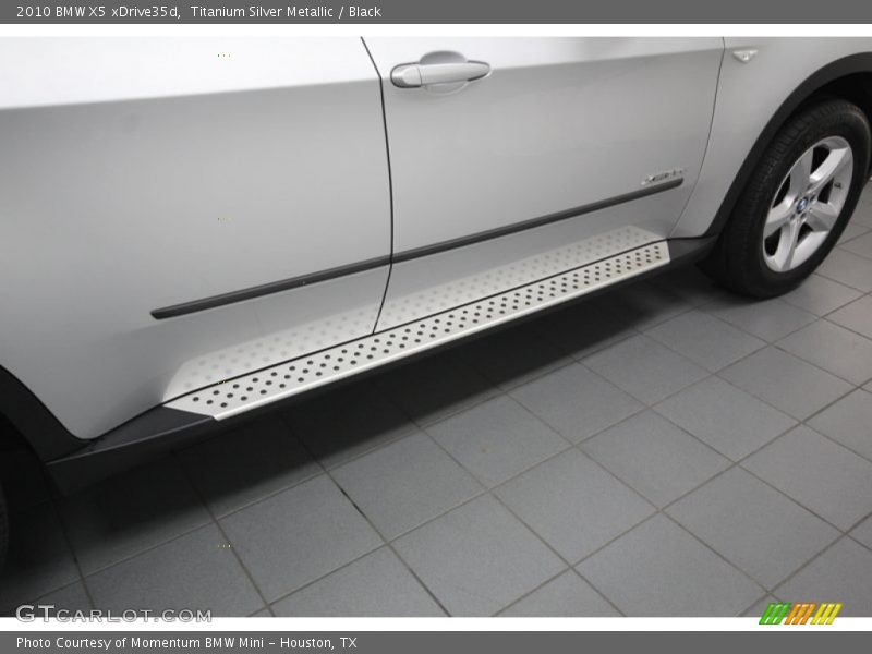 Titanium Silver Metallic / Black 2010 BMW X5 xDrive35d