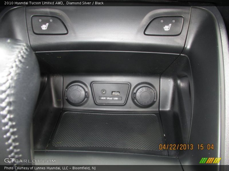 Diamond Silver / Black 2010 Hyundai Tucson Limited AWD