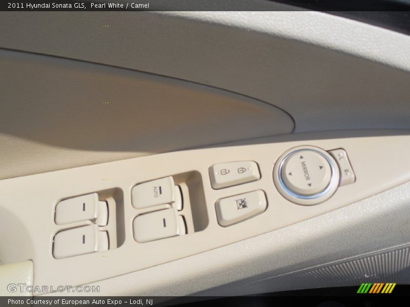 Pearl White / Camel 2011 Hyundai Sonata GLS