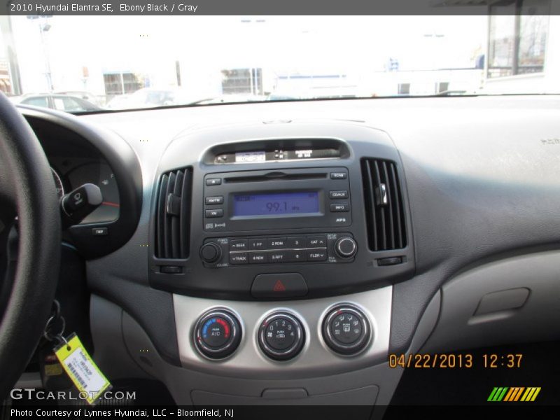 Ebony Black / Gray 2010 Hyundai Elantra SE