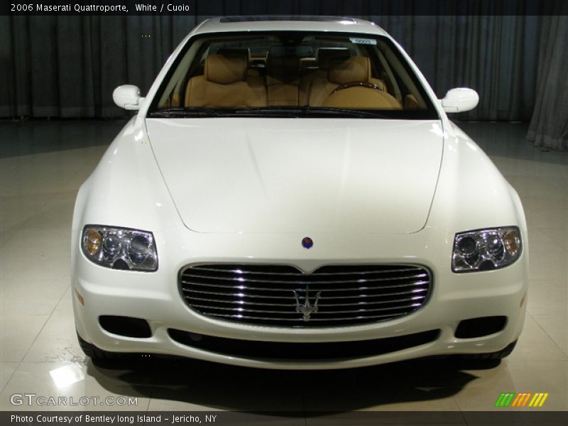 White / Cuoio 2006 Maserati Quattroporte