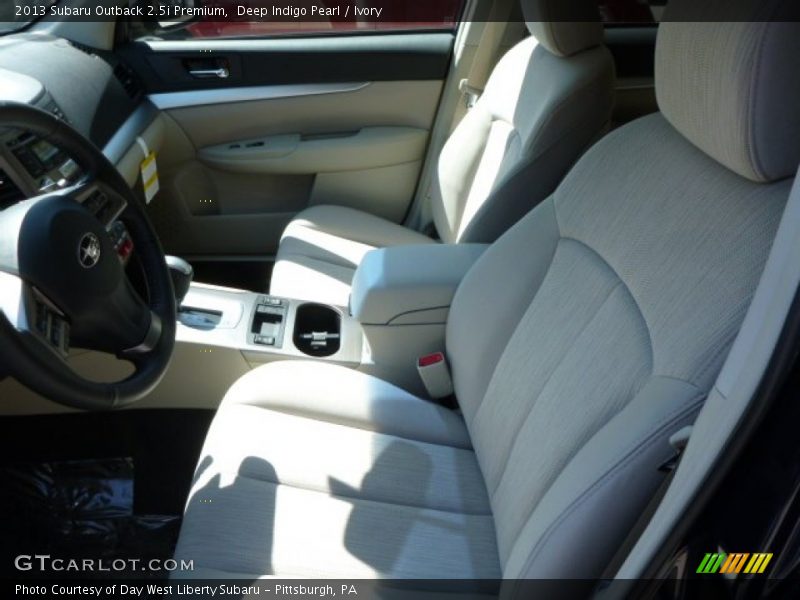 Deep Indigo Pearl / Ivory 2013 Subaru Outback 2.5i Premium