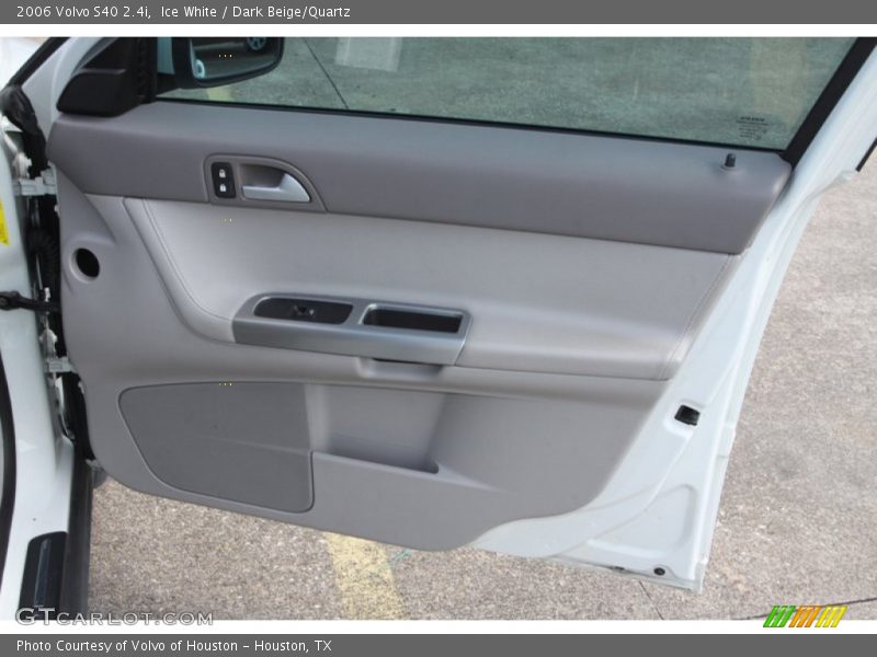 Ice White / Dark Beige/Quartz 2006 Volvo S40 2.4i