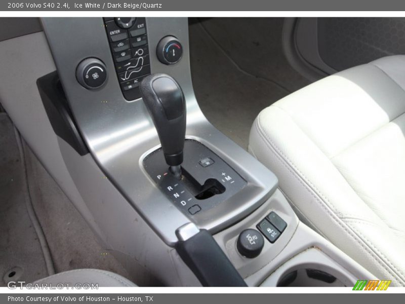 Ice White / Dark Beige/Quartz 2006 Volvo S40 2.4i
