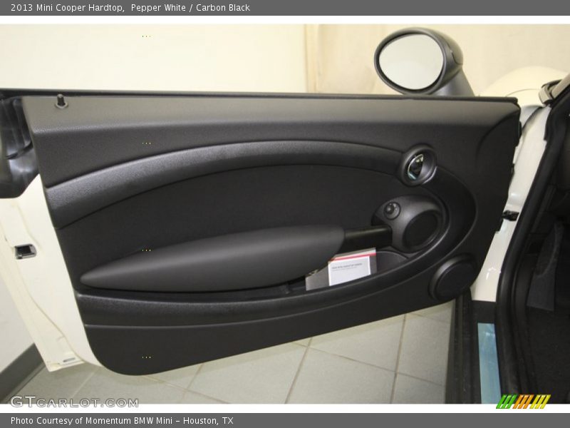 Pepper White / Carbon Black 2013 Mini Cooper Hardtop
