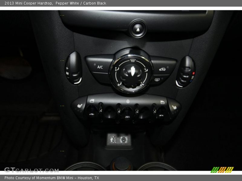Pepper White / Carbon Black 2013 Mini Cooper Hardtop