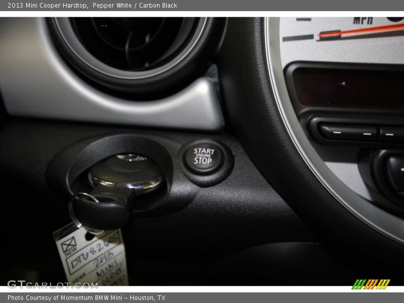 Pepper White / Carbon Black 2013 Mini Cooper Hardtop