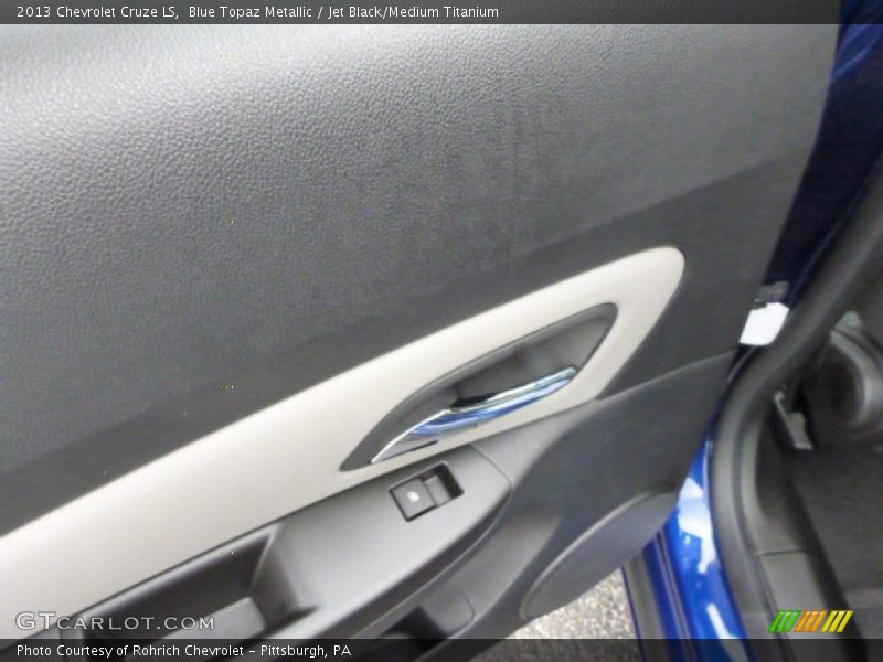 Blue Topaz Metallic / Jet Black/Medium Titanium 2013 Chevrolet Cruze LS