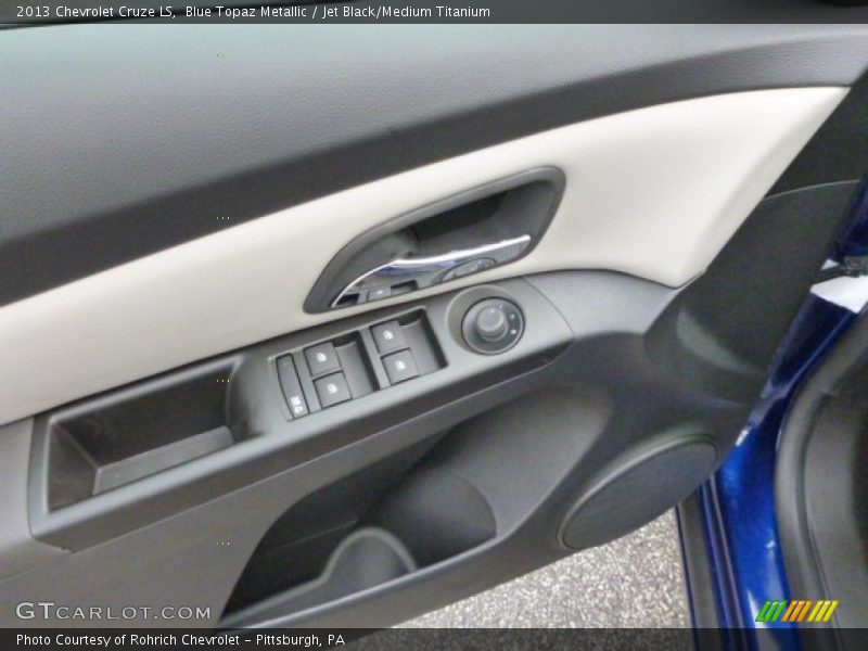 Blue Topaz Metallic / Jet Black/Medium Titanium 2013 Chevrolet Cruze LS