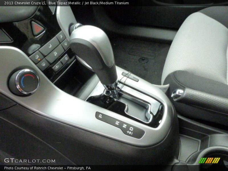 Blue Topaz Metallic / Jet Black/Medium Titanium 2013 Chevrolet Cruze LS