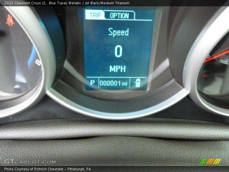 Blue Topaz Metallic / Jet Black/Medium Titanium 2013 Chevrolet Cruze LS